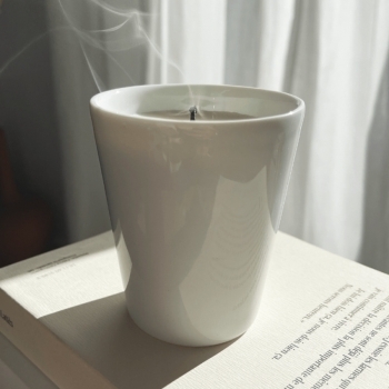 Bougie en porcelaine de Limoges
